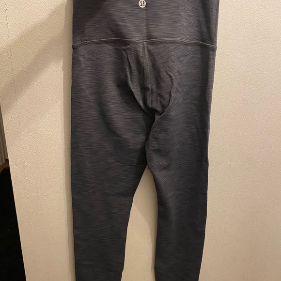 Lululemon high waisted full length yoga pants- size 4 - Picture 2 of 8